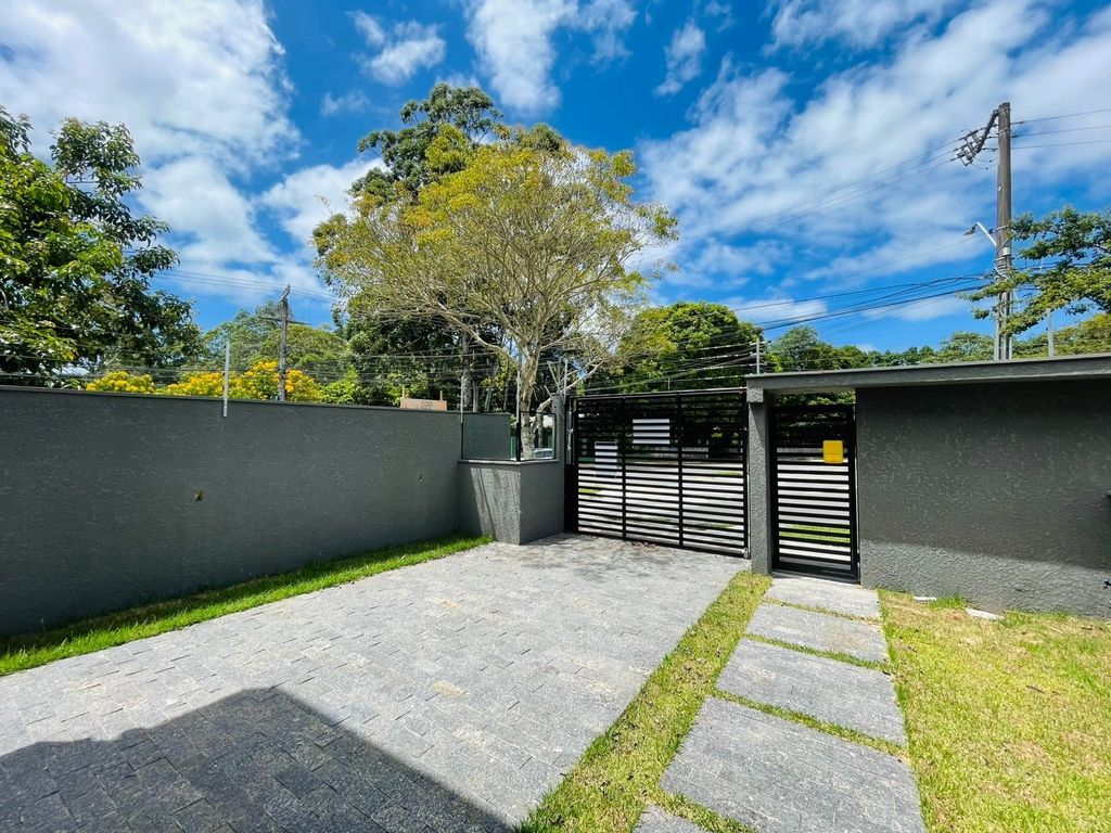 Property photo 2 of 6