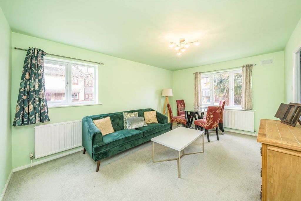 Property photo 2 of 6