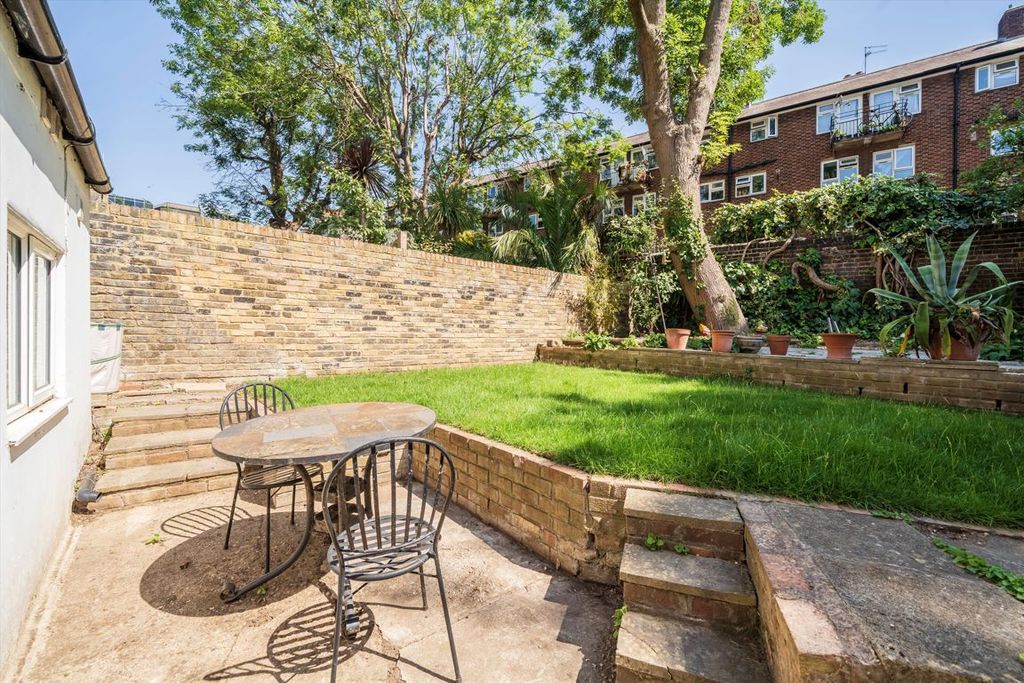 Property photo 2 of 6