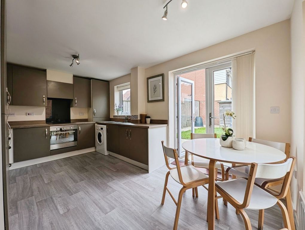 Property photo 2 of 17 Photo 13