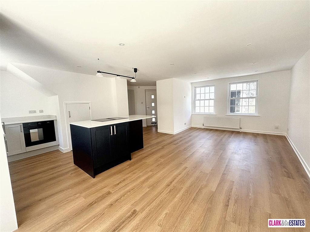 Property photo 2 of 11 Open Plan Kitchen/Dining