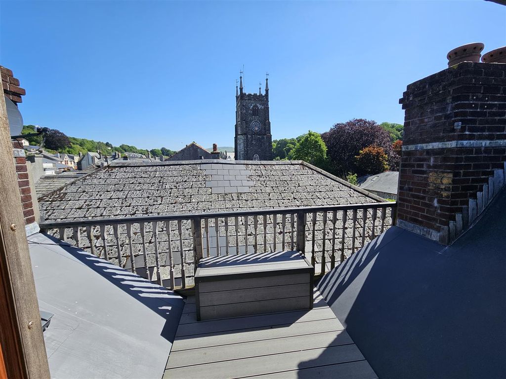 Property photo 3 of 18 Sun Terrace.Jpg