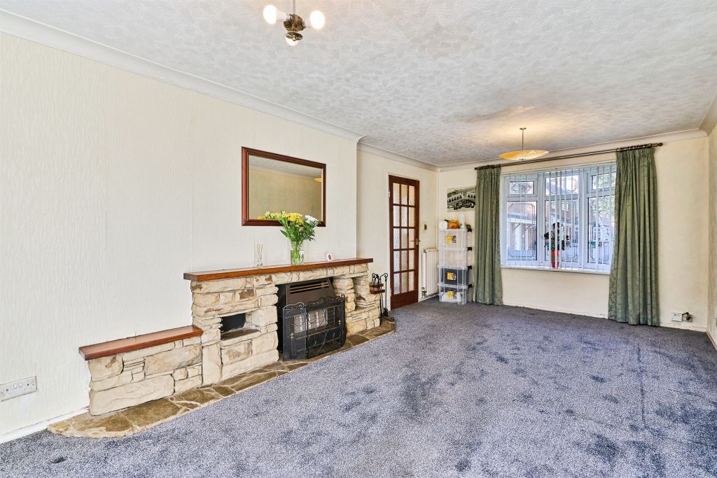 Property photo 3 of 24