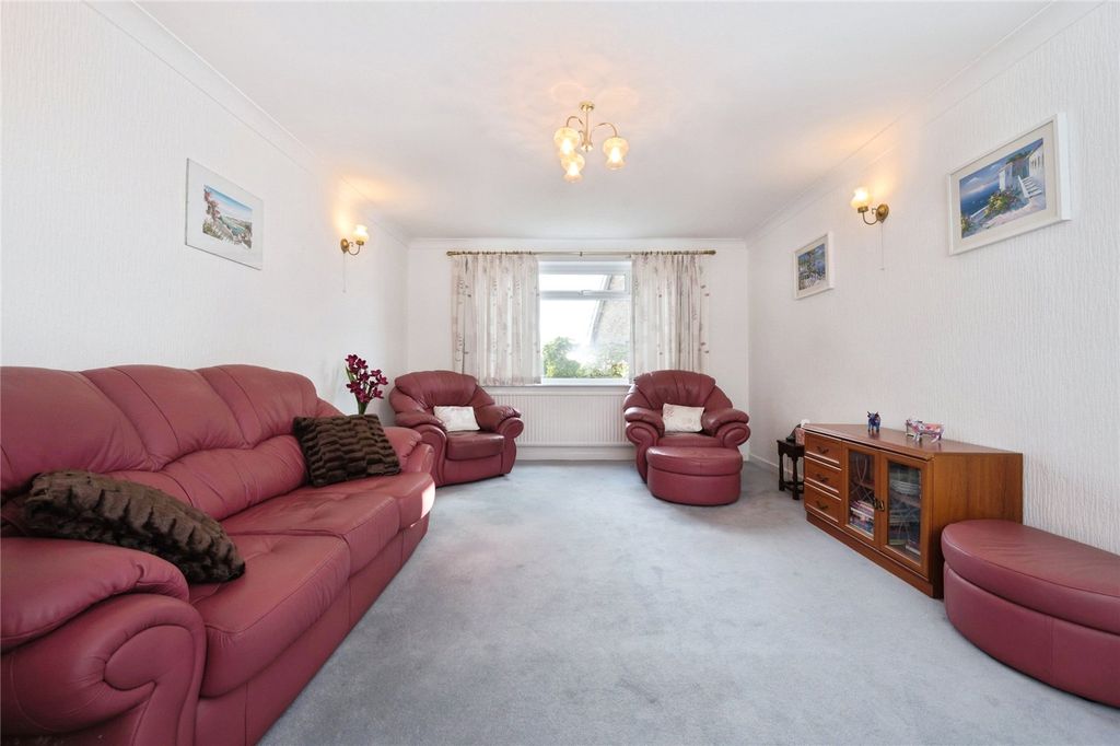 Property photo 2 of 14 Picture No. 23
