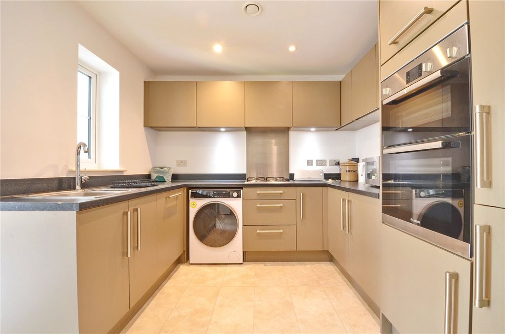 Property photo 2 of 8 Picture No. 03