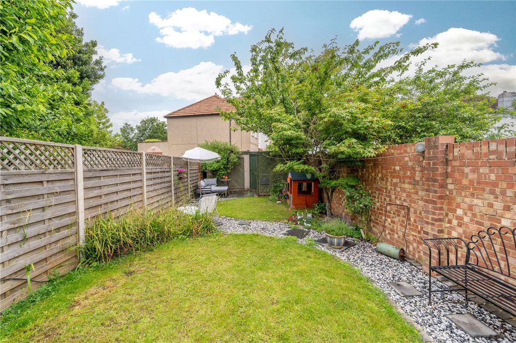 Property photo 2 of 12 Picture No. 25