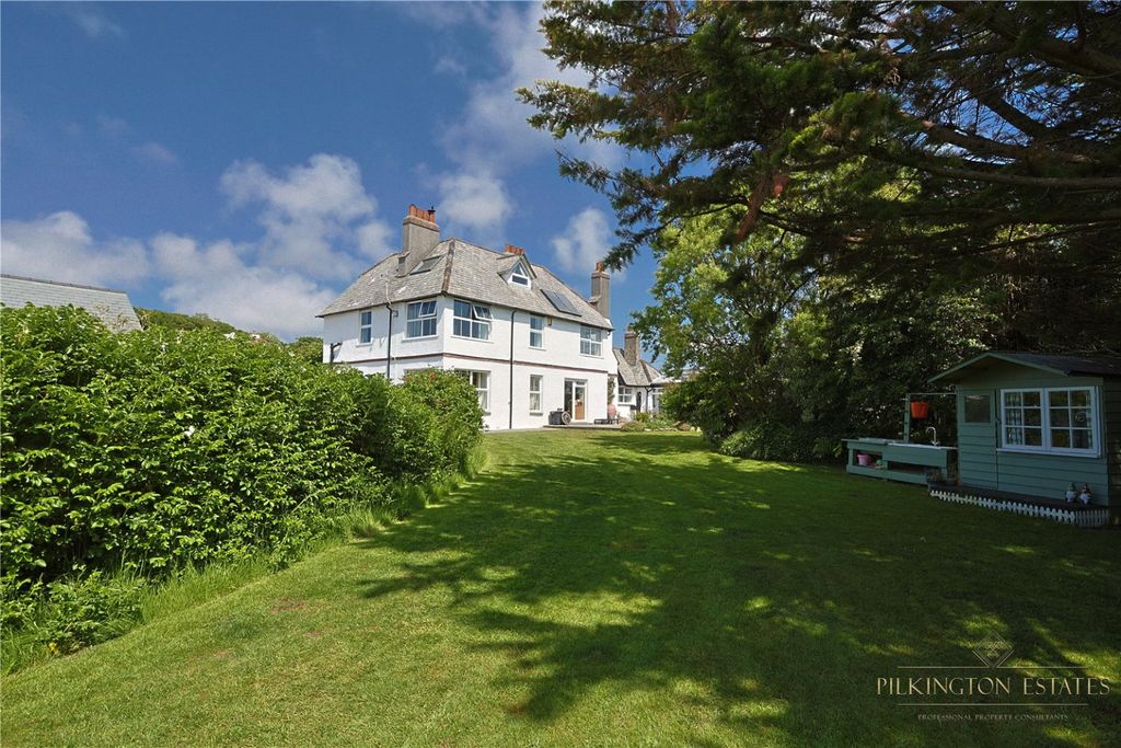Property photo 3 of 52 4274314