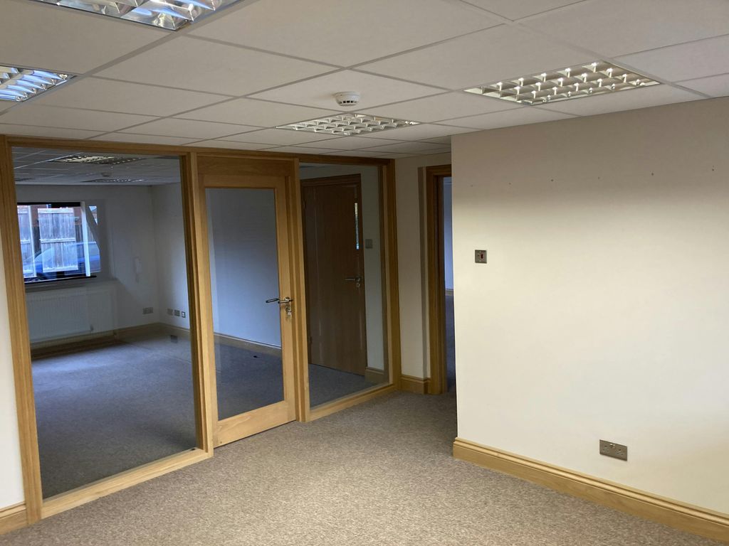 Property photo 3 of 7 Img_2582.Jpg