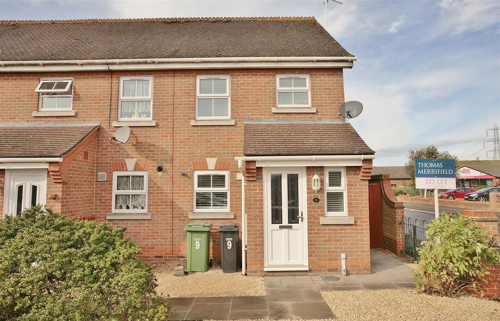 Property photo 1 of 12