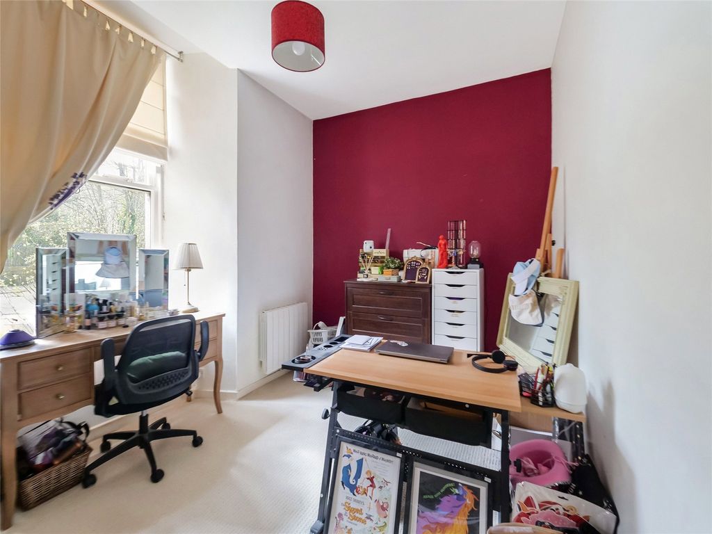 Additional image 11 of 3 bed flat for saleOakshaw Street West, Paisley, Renfrewshire PA1
