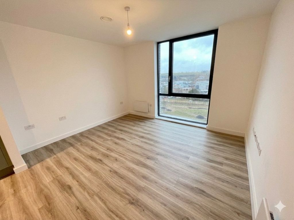 Property photo 3 of 8 5137322