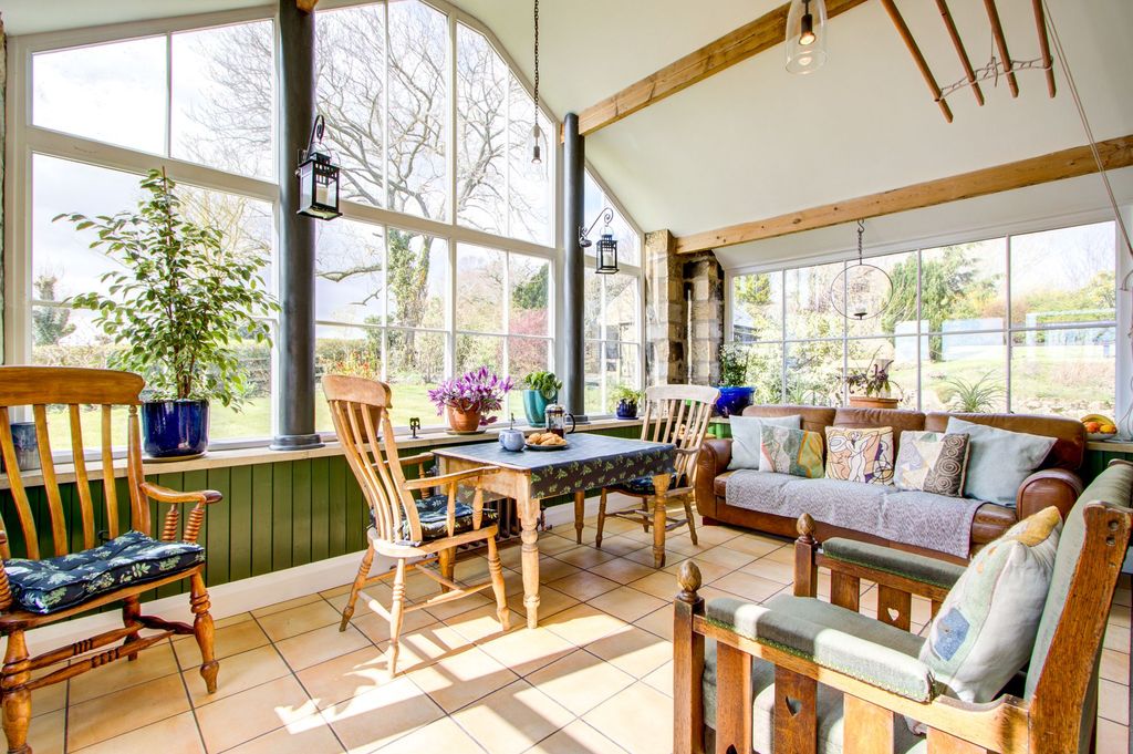 Property photo 3 of 43 Garden Room