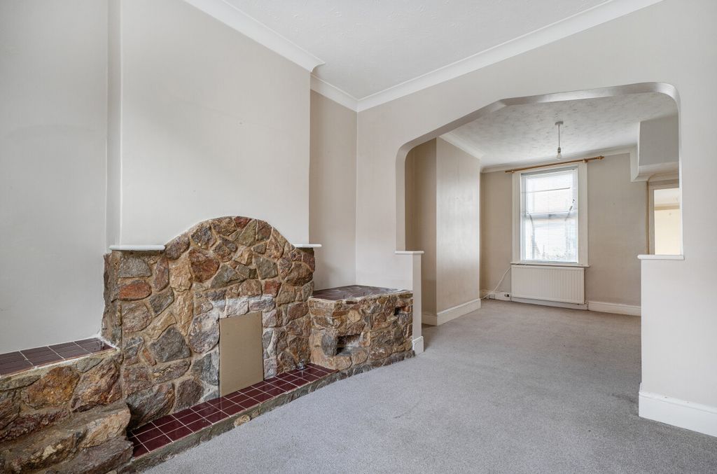 Property photo 3 of 14 1355817-8-68Cbf28...