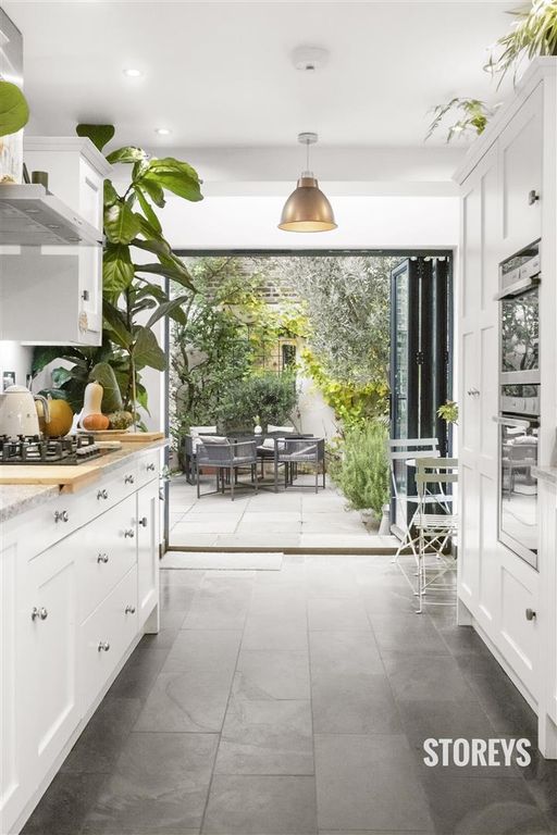 Property photo 3 of 59