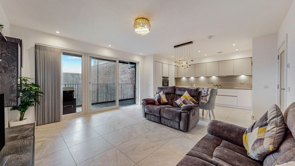 Property photo 2 of 26 17-Print-2 Training Place Flat 2.2_5