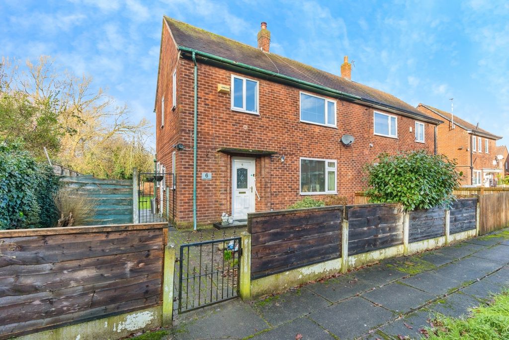 Property photo 3 of 17 Pbox-Img.Jpg