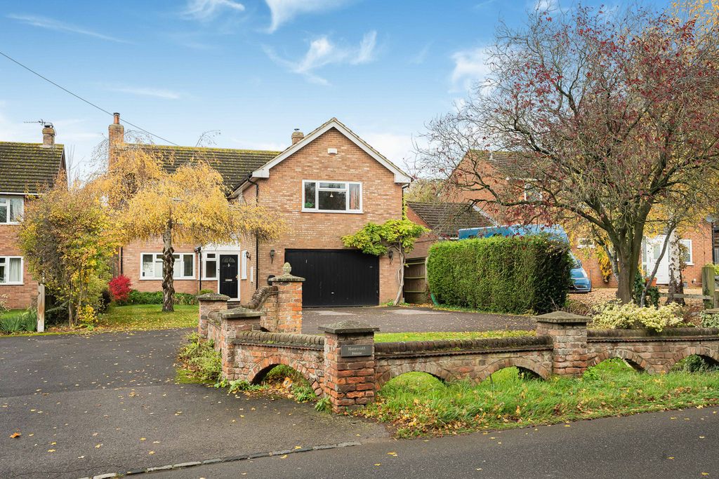 Property photo 1 of 48