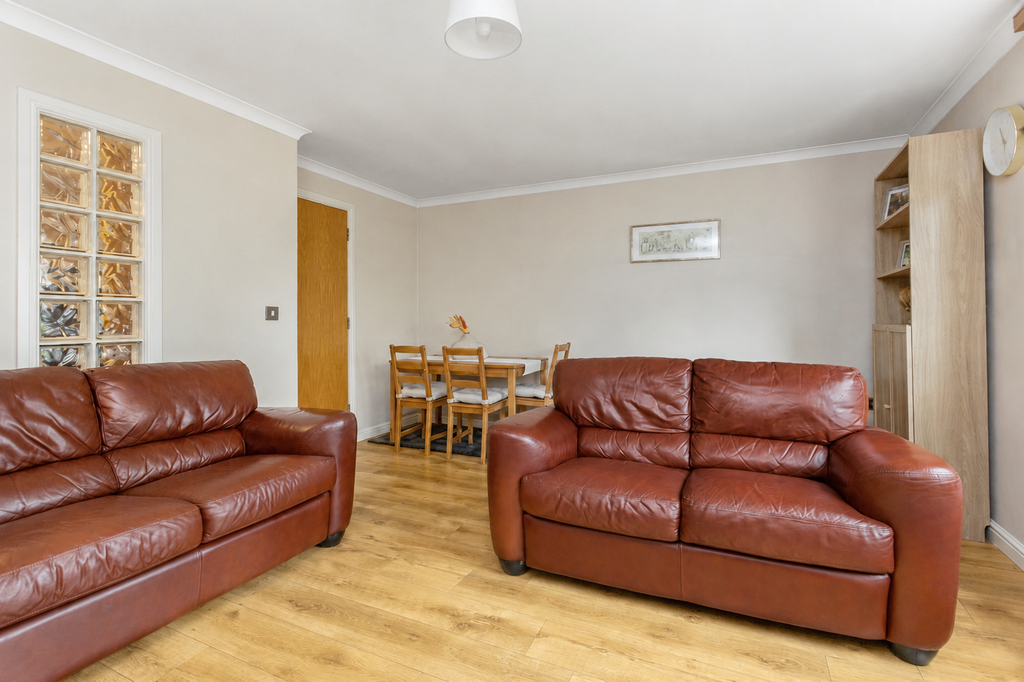 Property photo 3 of 12 Property Image 4