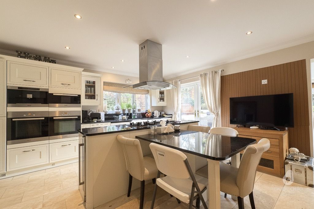 Property photo 2 of 25 4695105