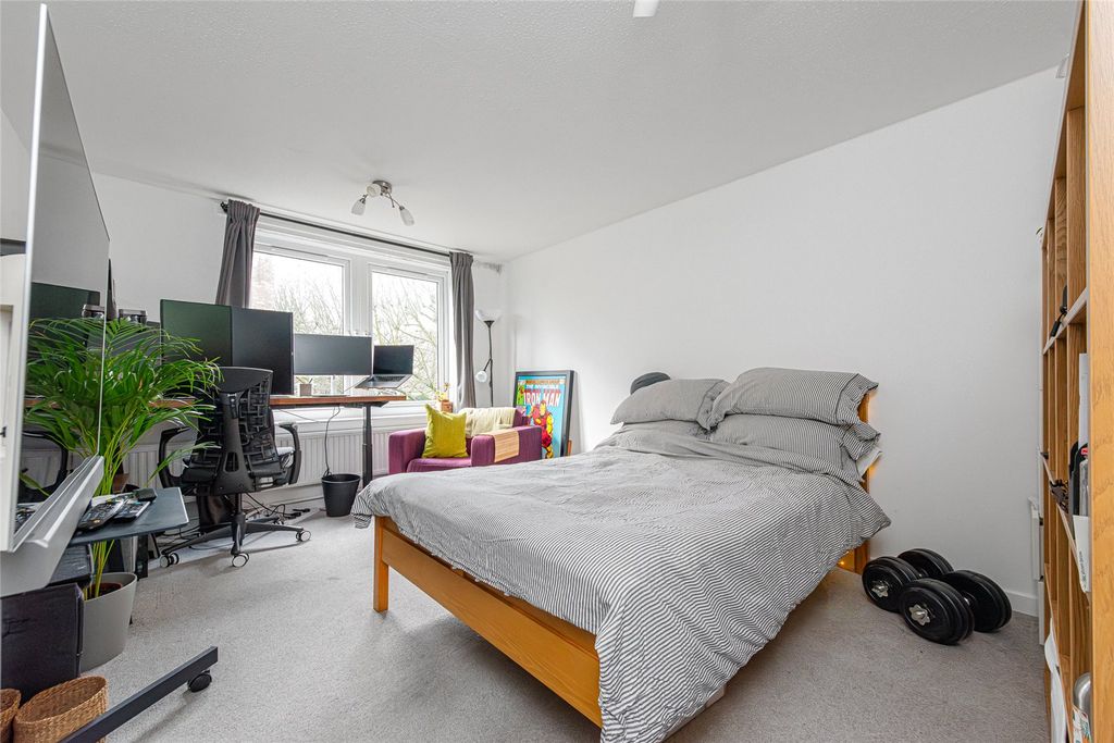 Property photo 3 of 10 Picture No. 06