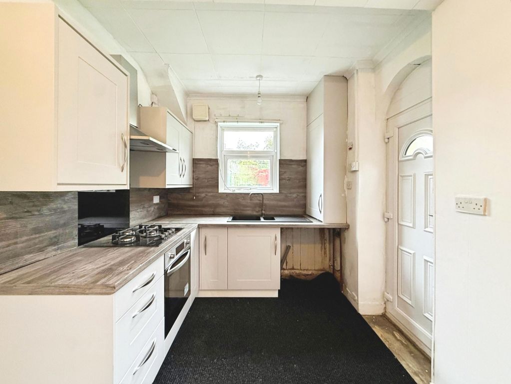 Property photo 3 of 16 Pbox-Img.Jpg