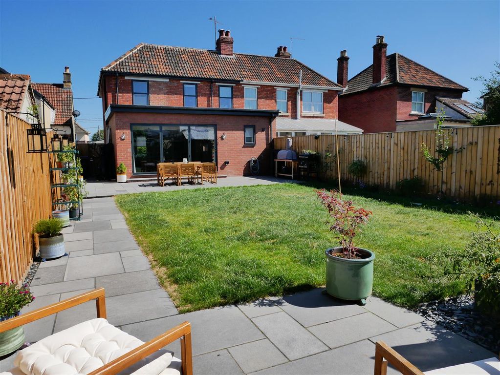 Property photo 1 of 22 Rear Garden
