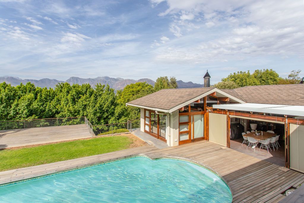 Property photo 2 of 47 Tk1735255