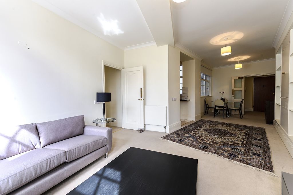 Property photo 3 of 9 Flat 17, Strathmo...