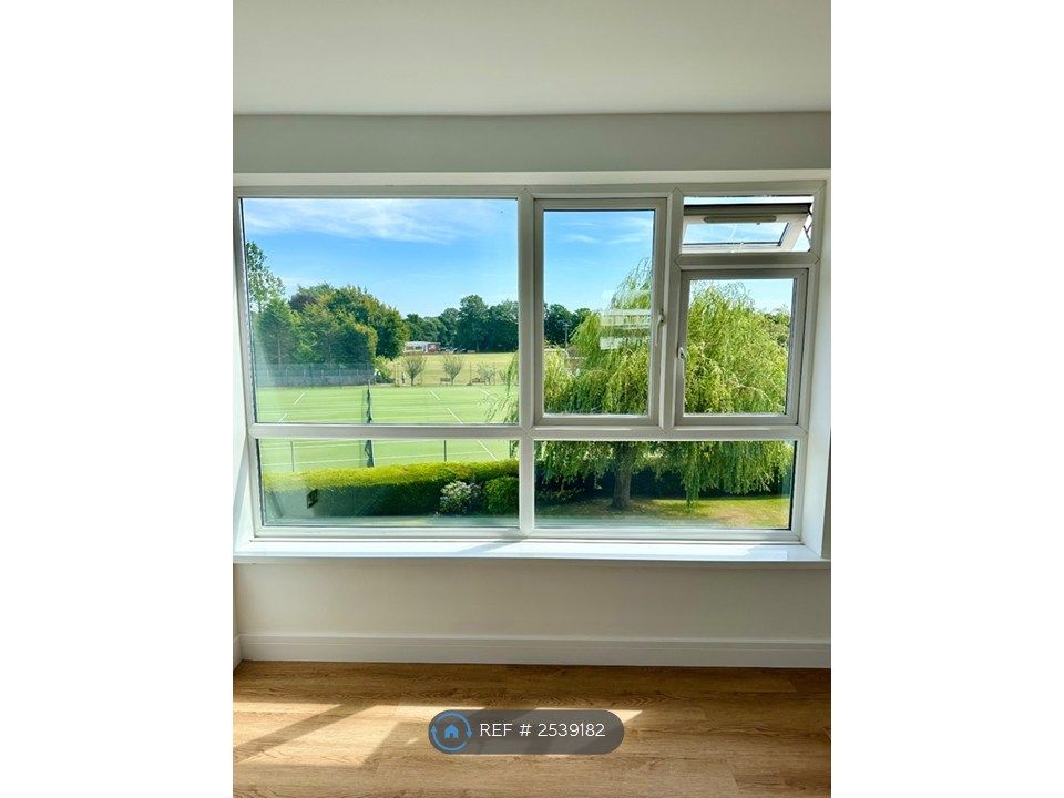 Property photo 1 of 13 Lounge Window 1