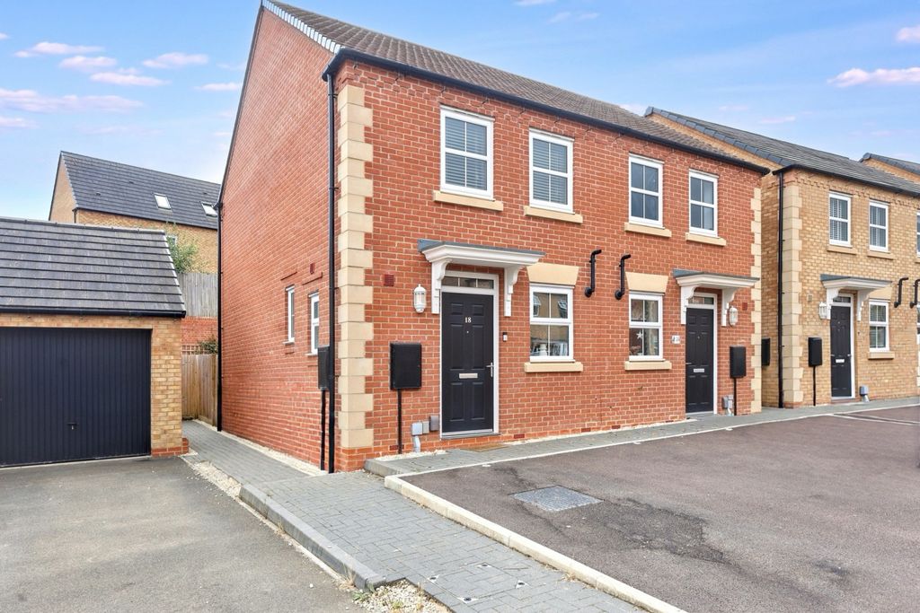 Property photo 1 of 17 Img_1504