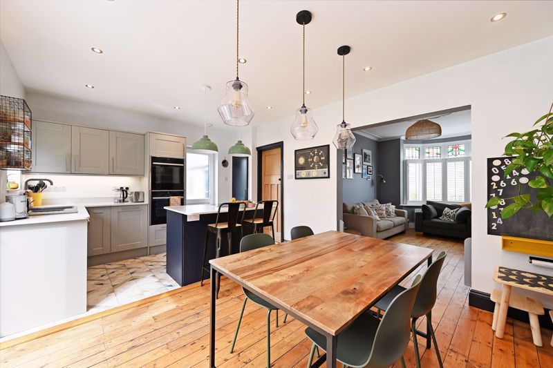 Property photo 1 of 33 Kitchen Diner