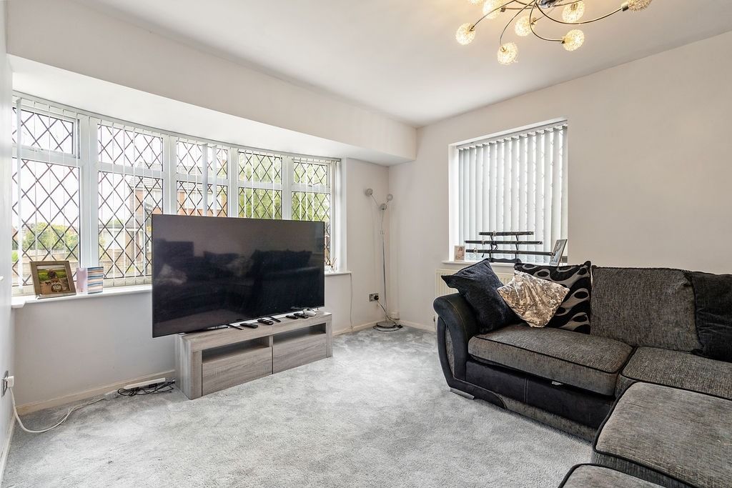 Property photo 2 of 21 4228442