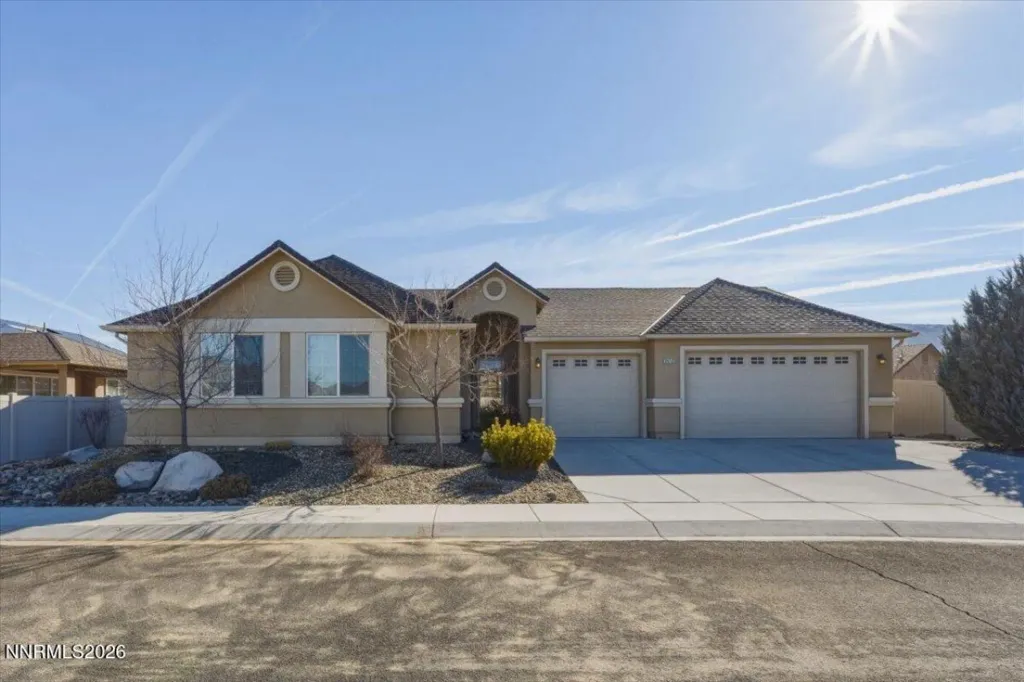 Property photo 1 of 30
