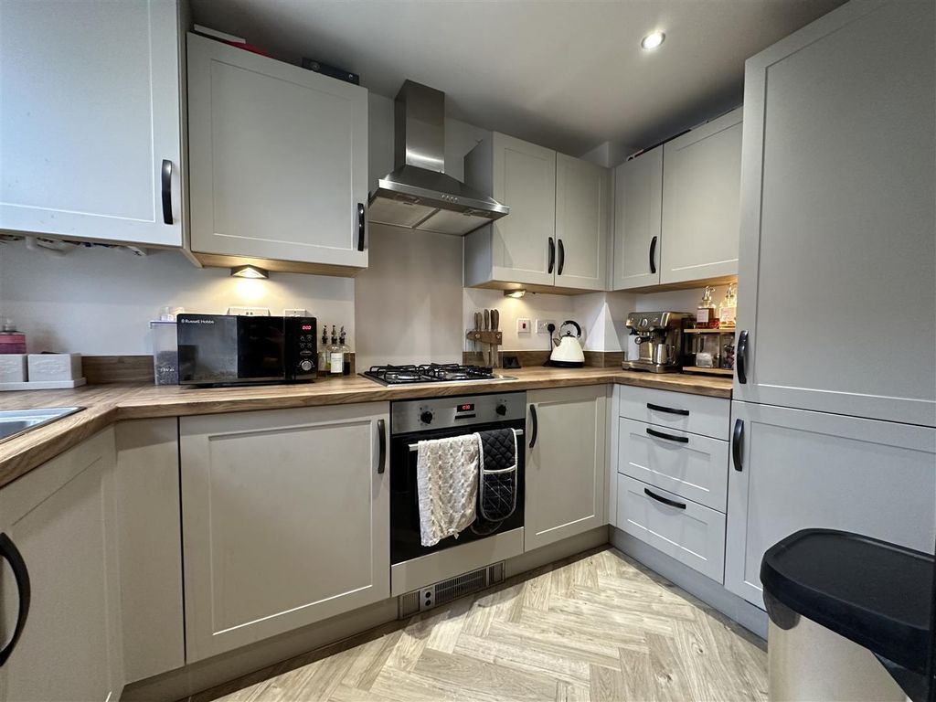 Property photo 3 of 7 4 Mans 5.Jpg