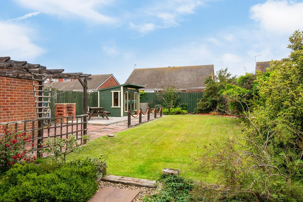 Property photo 2 of 18