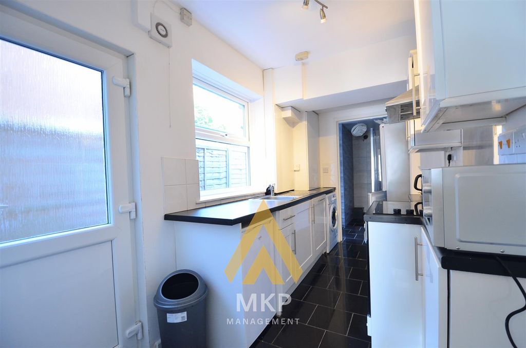 Property photo 3 of 14 5.Png