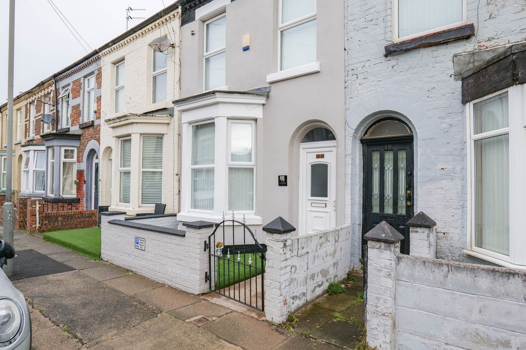 Property photo 1 of 17