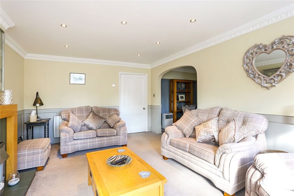 Property photo 3 of 16 Picture No. 25