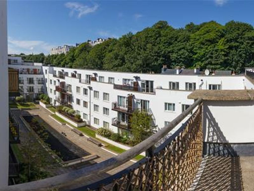 Property photo 1 of 2