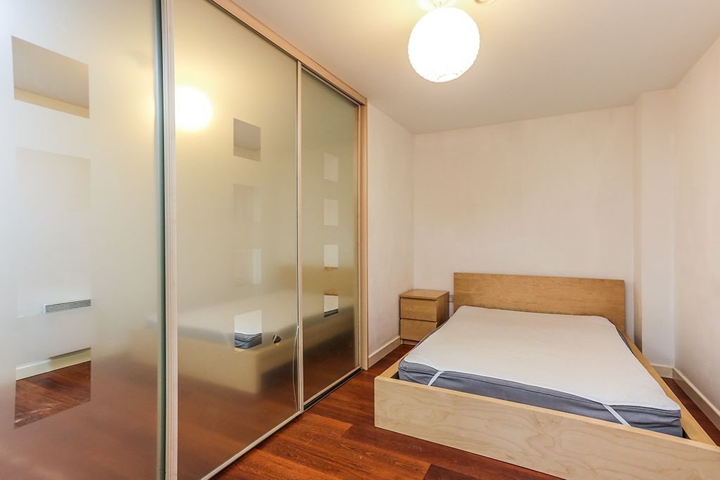 Property photo 3 of 7 Studio Room