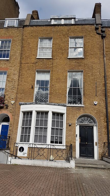 Property photo 1 of 4