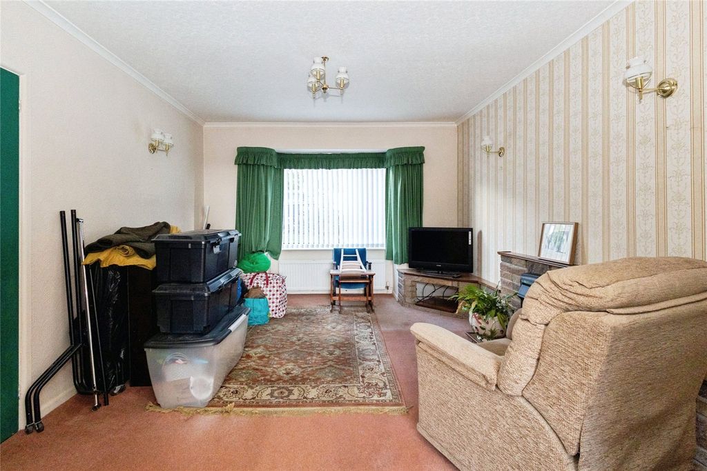 Property photo 3 of 17 Picture No. 13