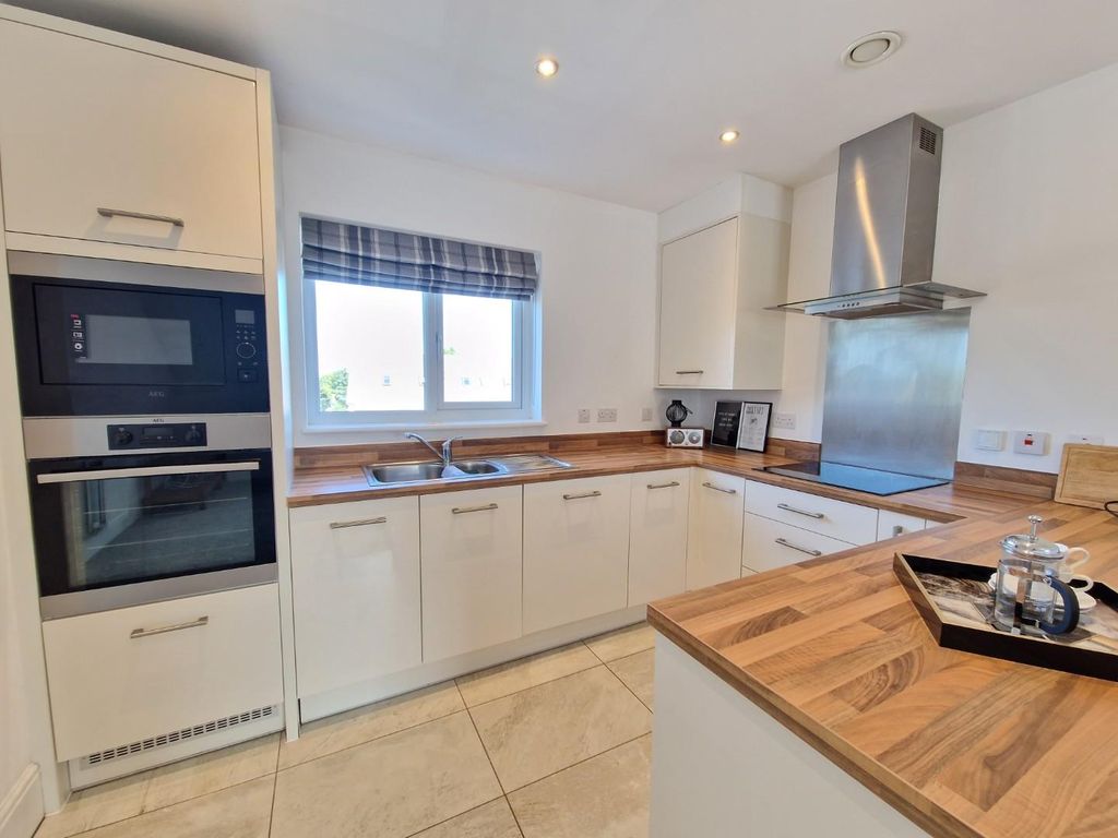 Property photo 2 of 17 9.Jpg