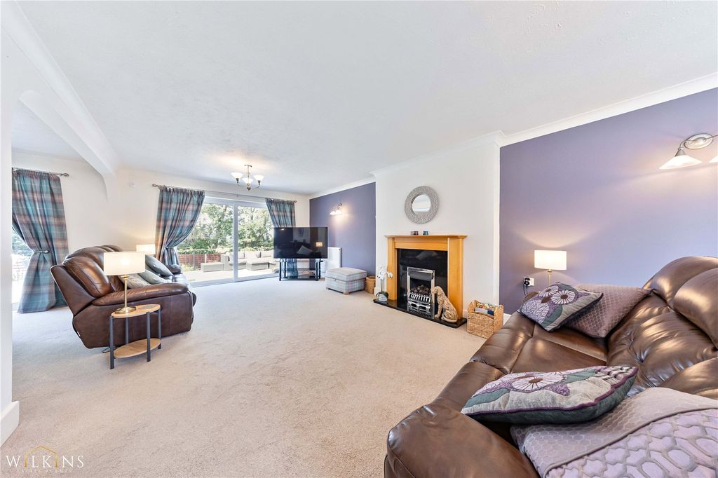 Property photo 3 of 43 Picture No. 01