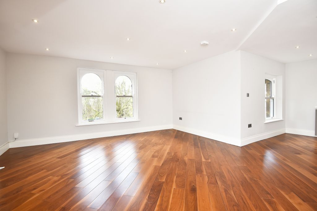 Property photo 2 of 24