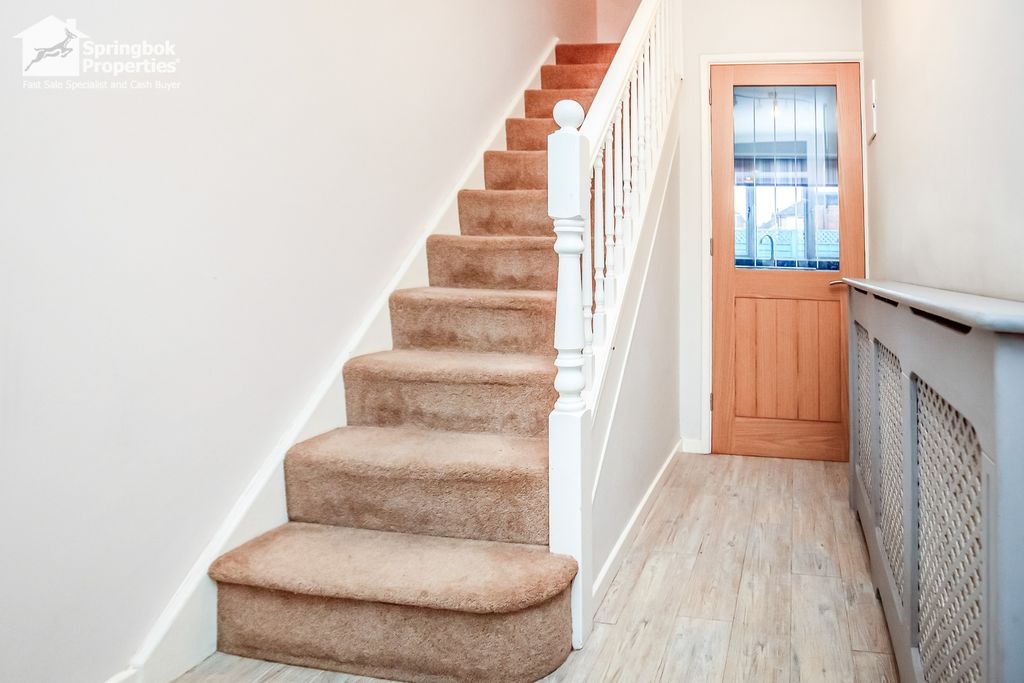 Property photo 2 of 19 13