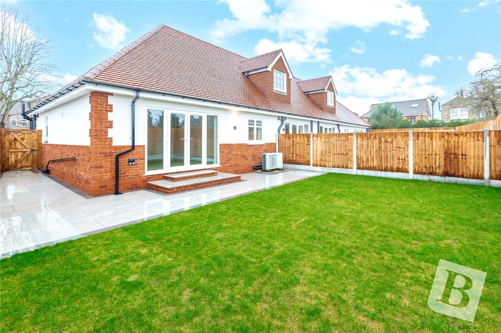 Property photo 3 of 11 Rear Garden