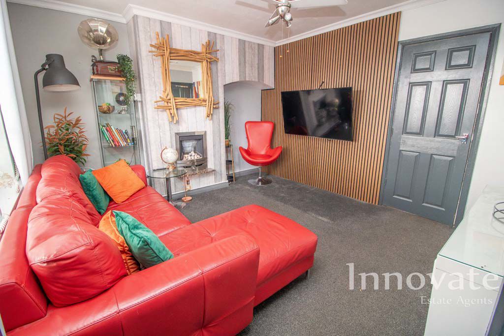 Property photo 2 of 11 Photo 6