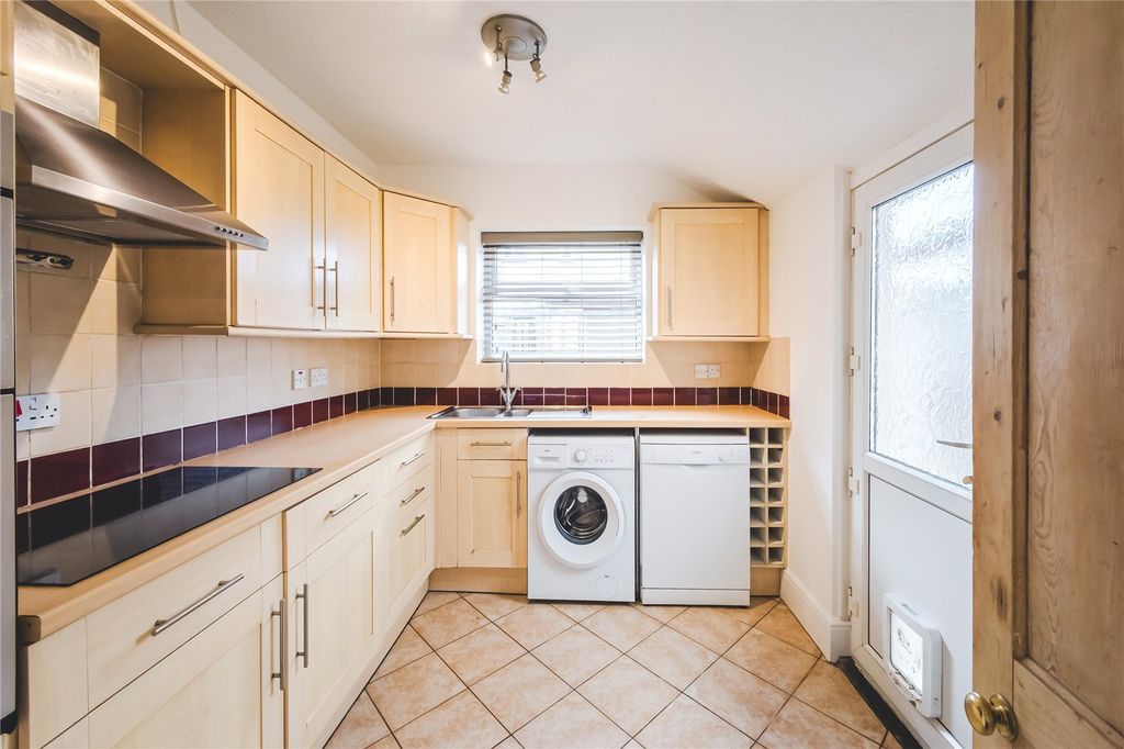 Property photo 1 of 20 Picture No. 30