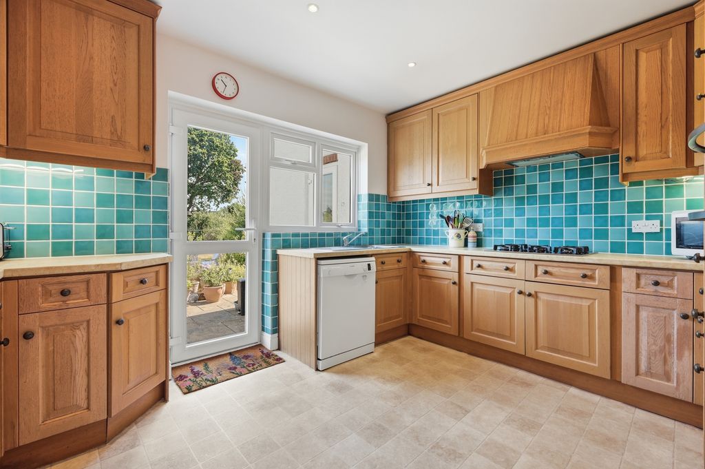 Property photo 3 of 28 5450388